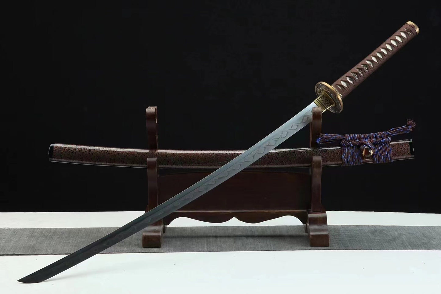 Fire Kirin Katana - Fierce and Majestic Sword Infused with Japanese Tradition